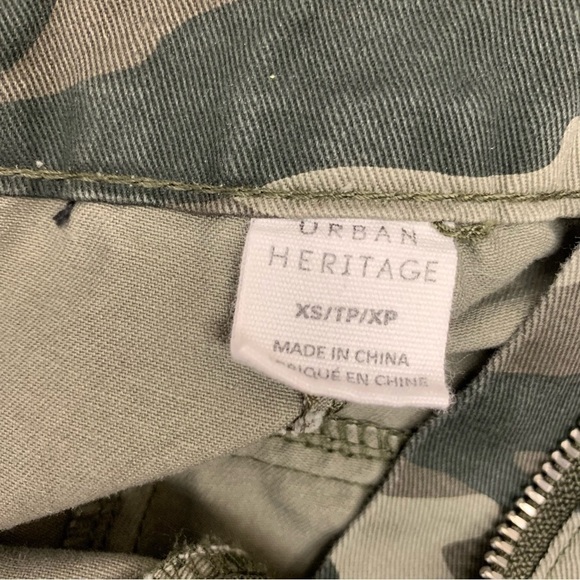 Urban Heritage Cargo camo military pants green Size XS fits 26 woman’s - Picture 10 of 16